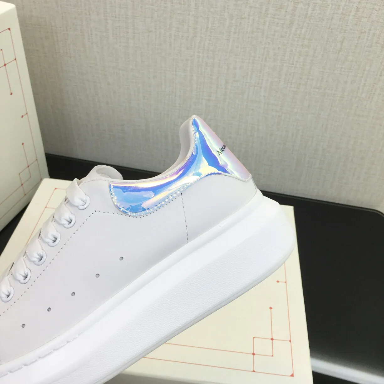👟👟Ex-factory price 480👟👟 The latest upgraded version in 2022. The material is made of silk matte cowhide with sheepskin lining